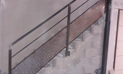 Pose d'une rampe sur une mezzanine et un escalier à Bouillargues